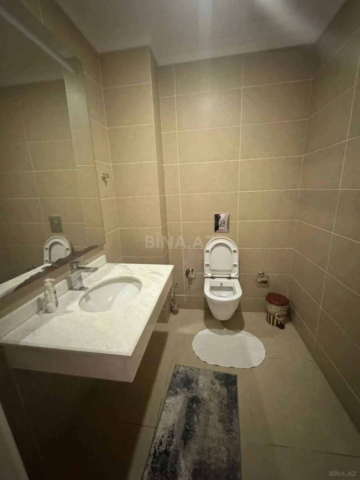 Kirayə verilir 3 otaqlı mənzil 140 m²