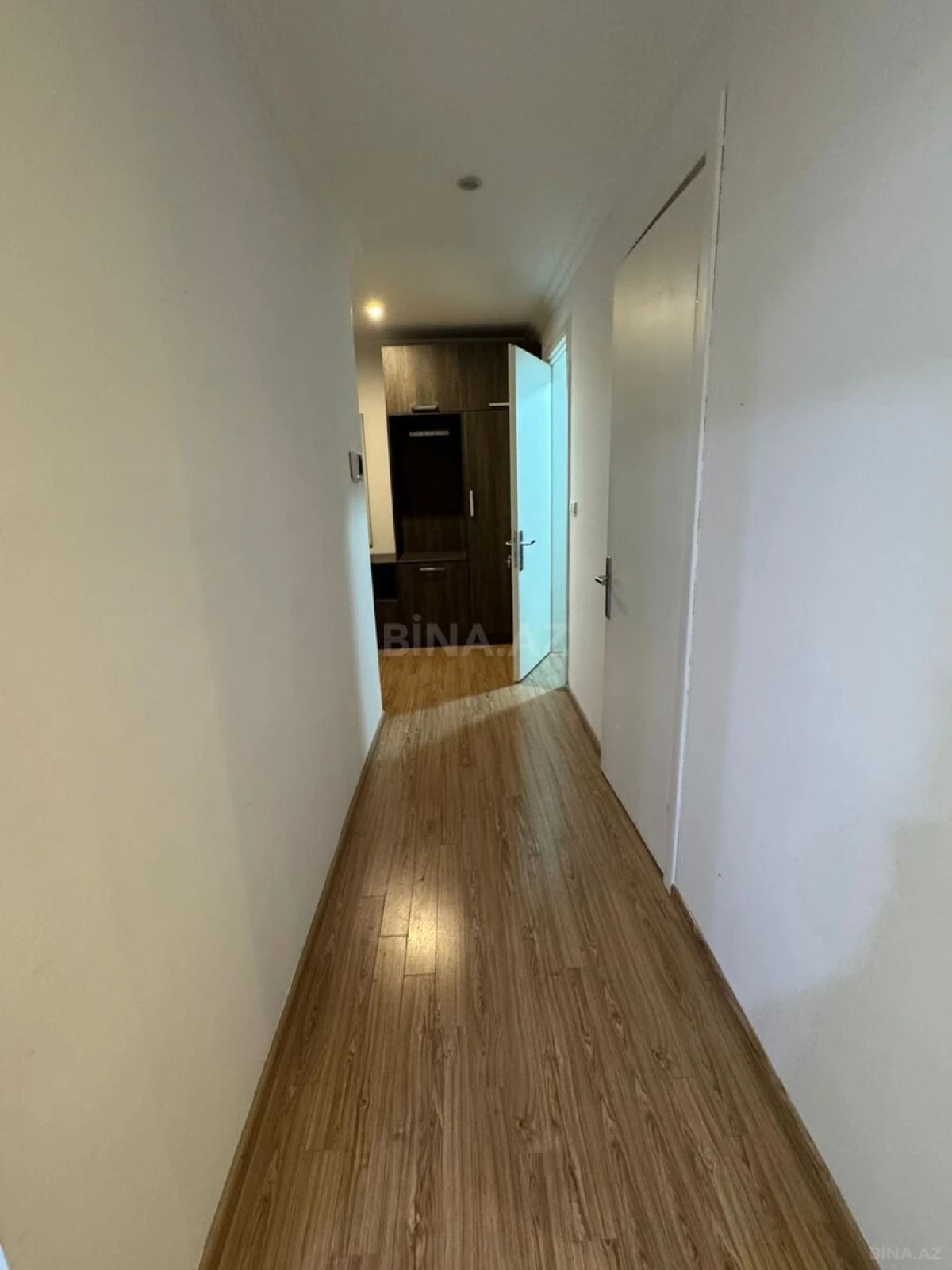 Kirayə verilir 3 otaqlı mənzil 140 m²
