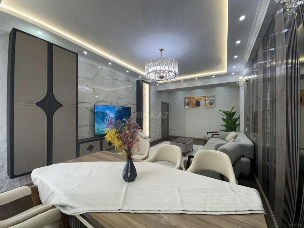 Satılır 3 otaqlı mənzil 129 m²