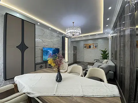 Satılır 3 otaqlı mənzil 129 m²