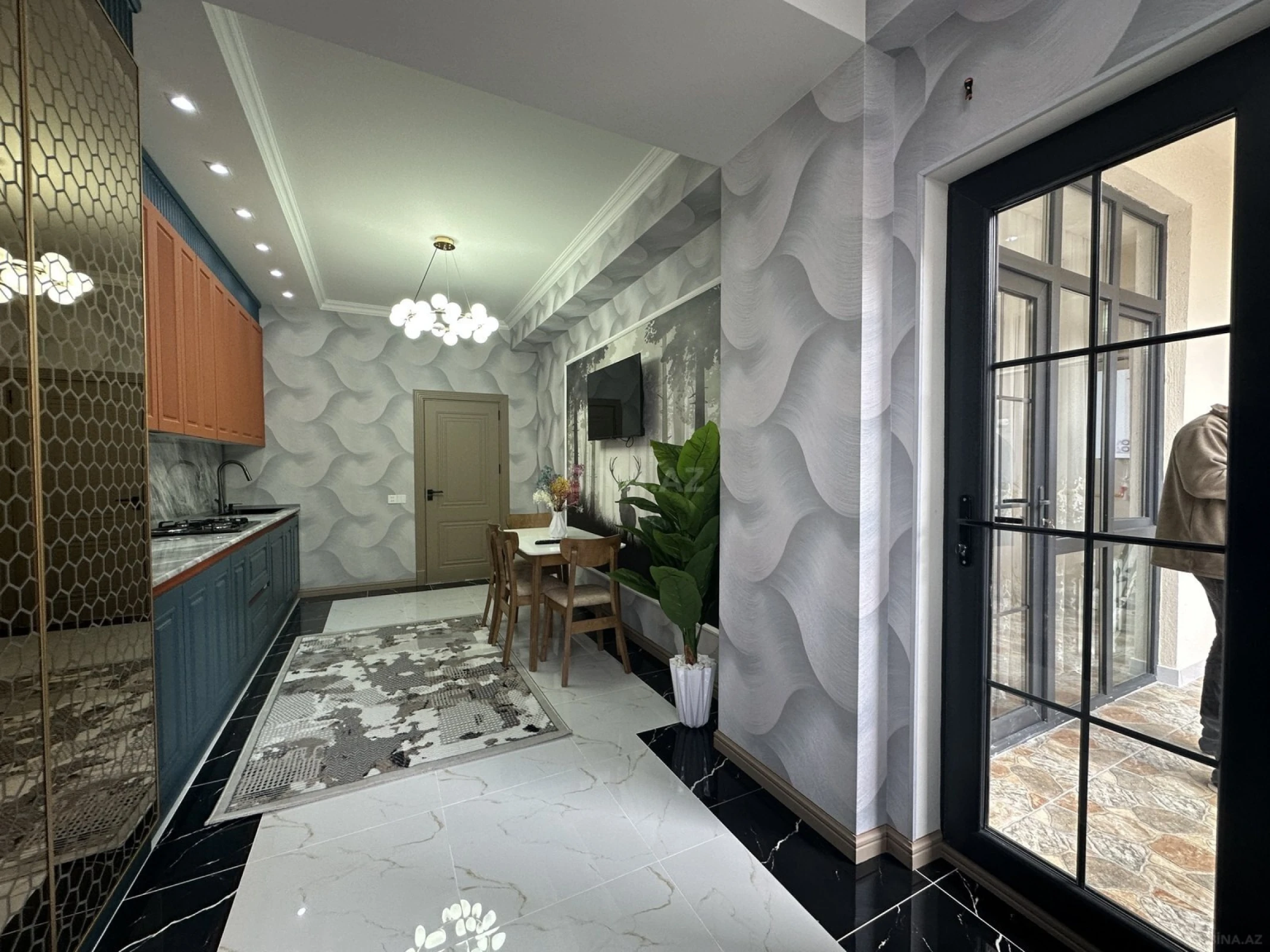Satılır 3 otaqlı mənzil 129 m²
