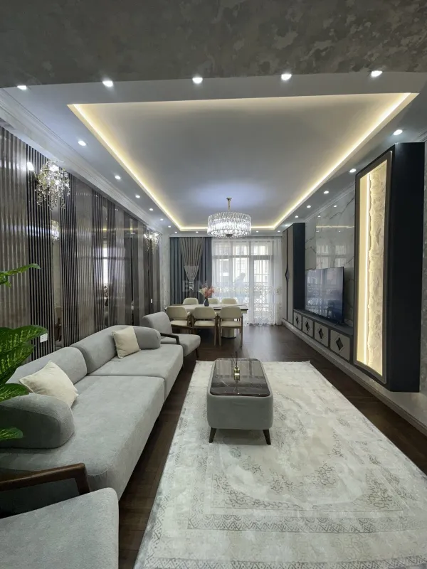 Satılır 3 otaqlı mənzil 129 m²