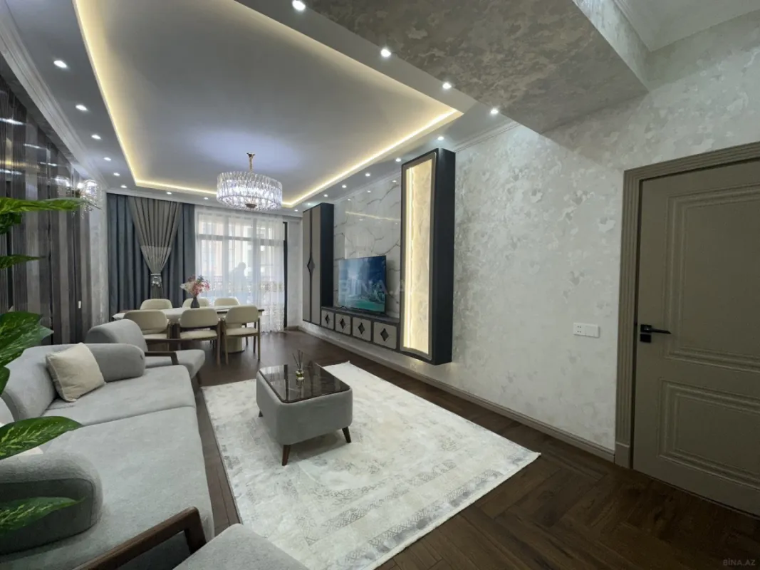 Satılır 3 otaqlı mənzil 129 m²