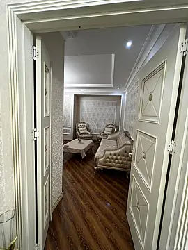 Kirayə verilir 3 otaqlı mənzil 147 m²