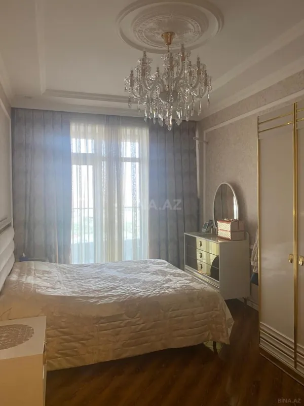 Kirayə verilir 3 otaqlı mənzil 147 m²