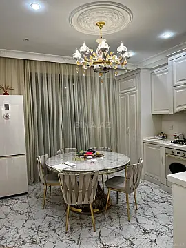 Kirayə verilir 3 otaqlı mənzil 147 m²