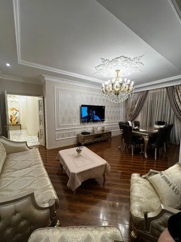 Kirayə verilir 3 otaqlı mənzil 147 m²