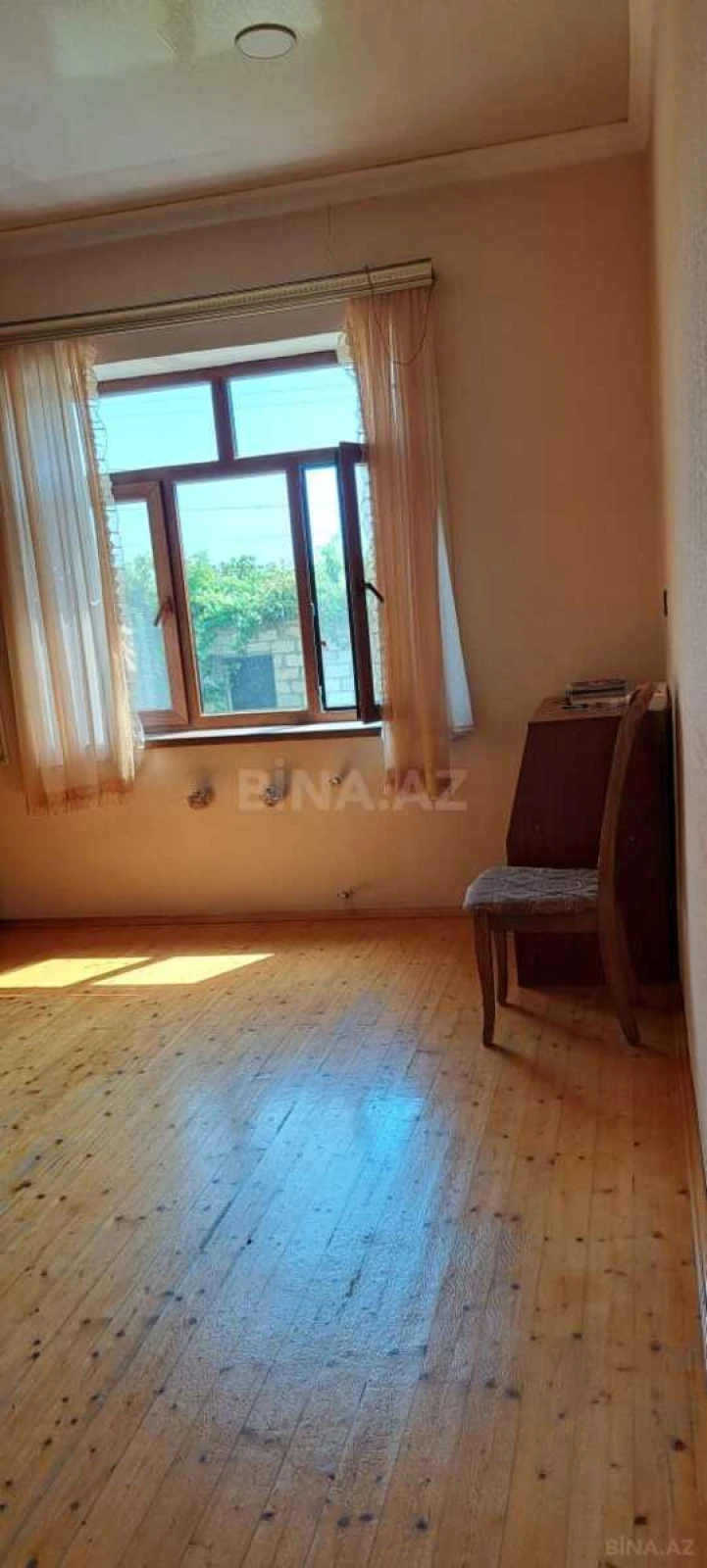 Satılır 4 otaqlı həyət evi 180 m²