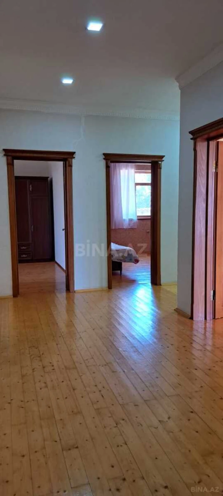 Satılır 4 otaqlı həyət evi 180 m²