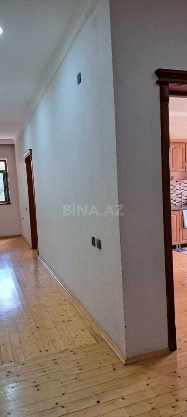 Satılır 4 otaqlı həyət evi 180 m²