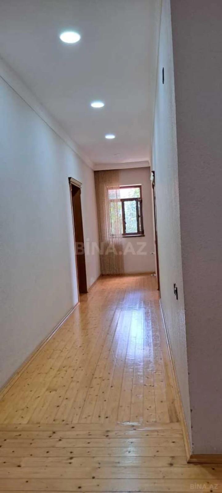 Satılır 4 otaqlı həyət evi 180 m²