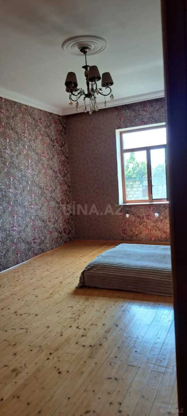 Satılır 4 otaqlı həyət evi 180 m²