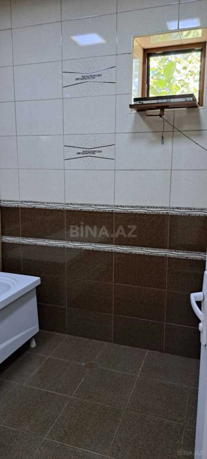 Satılır 4 otaqlı həyət evi 180 m²