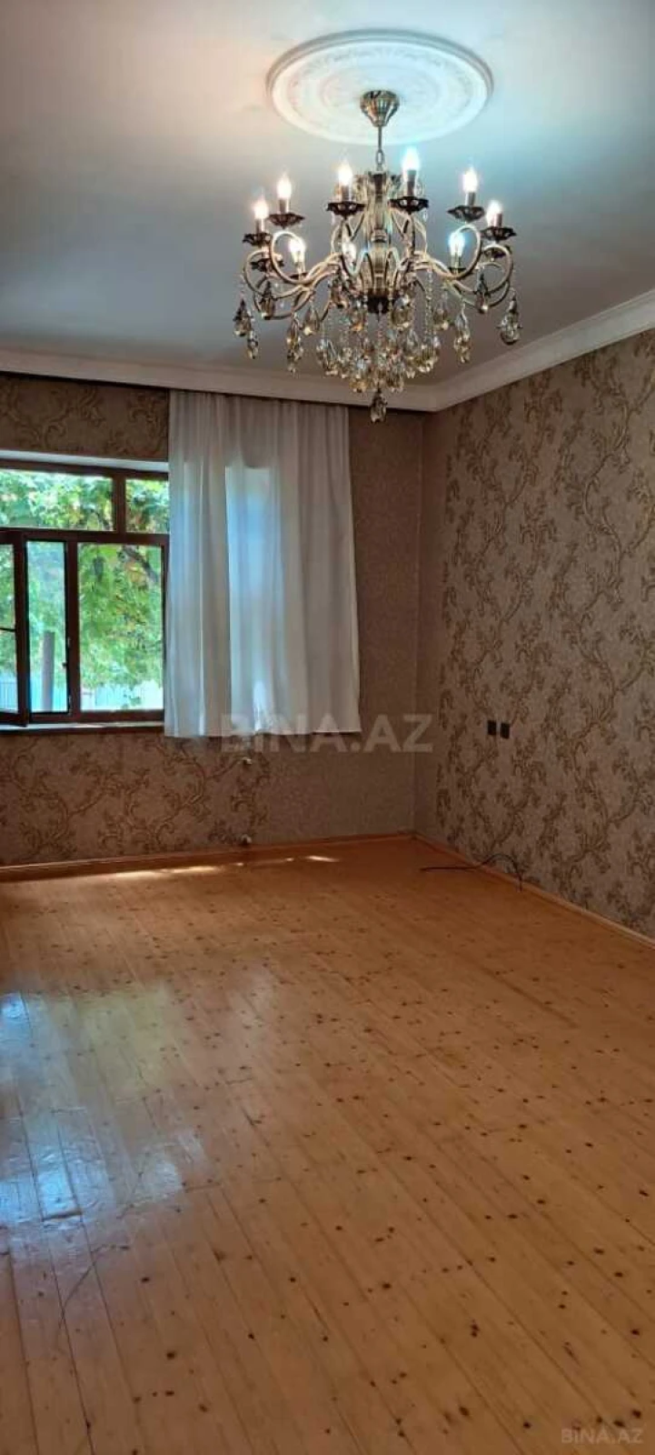 Satılır 4 otaqlı həyət evi 180 m²