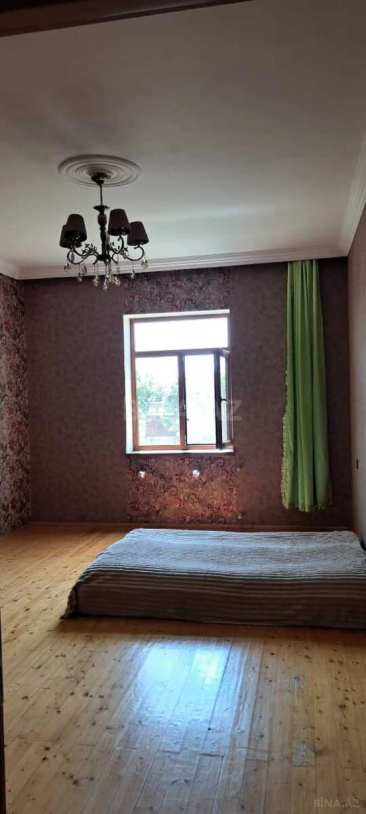 Satılır 4 otaqlı həyət evi 180 m²