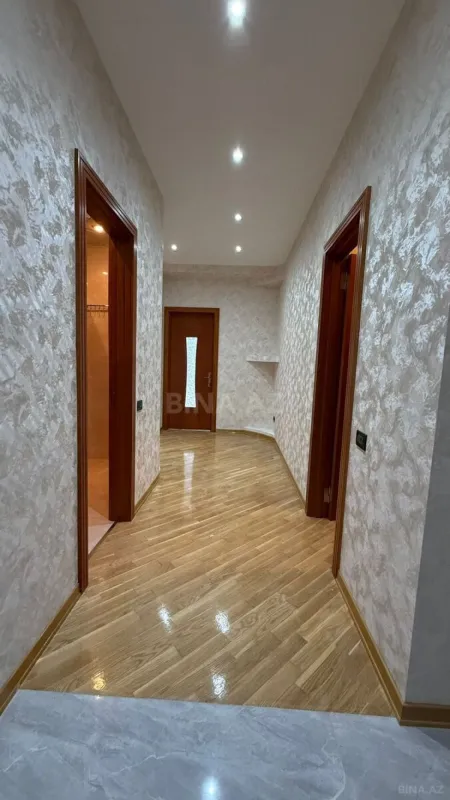 Satılır 3 otaqlı mənzil 120 m²