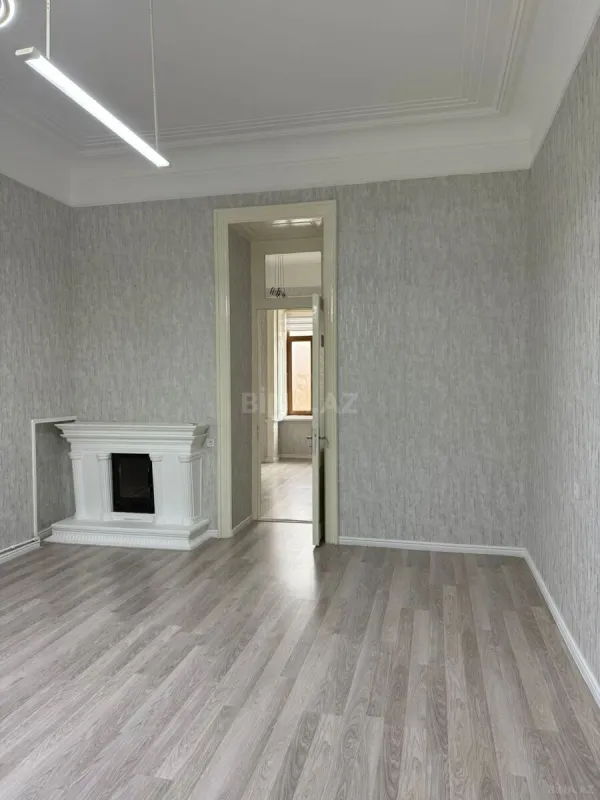 Satılır obyekt 140 m²