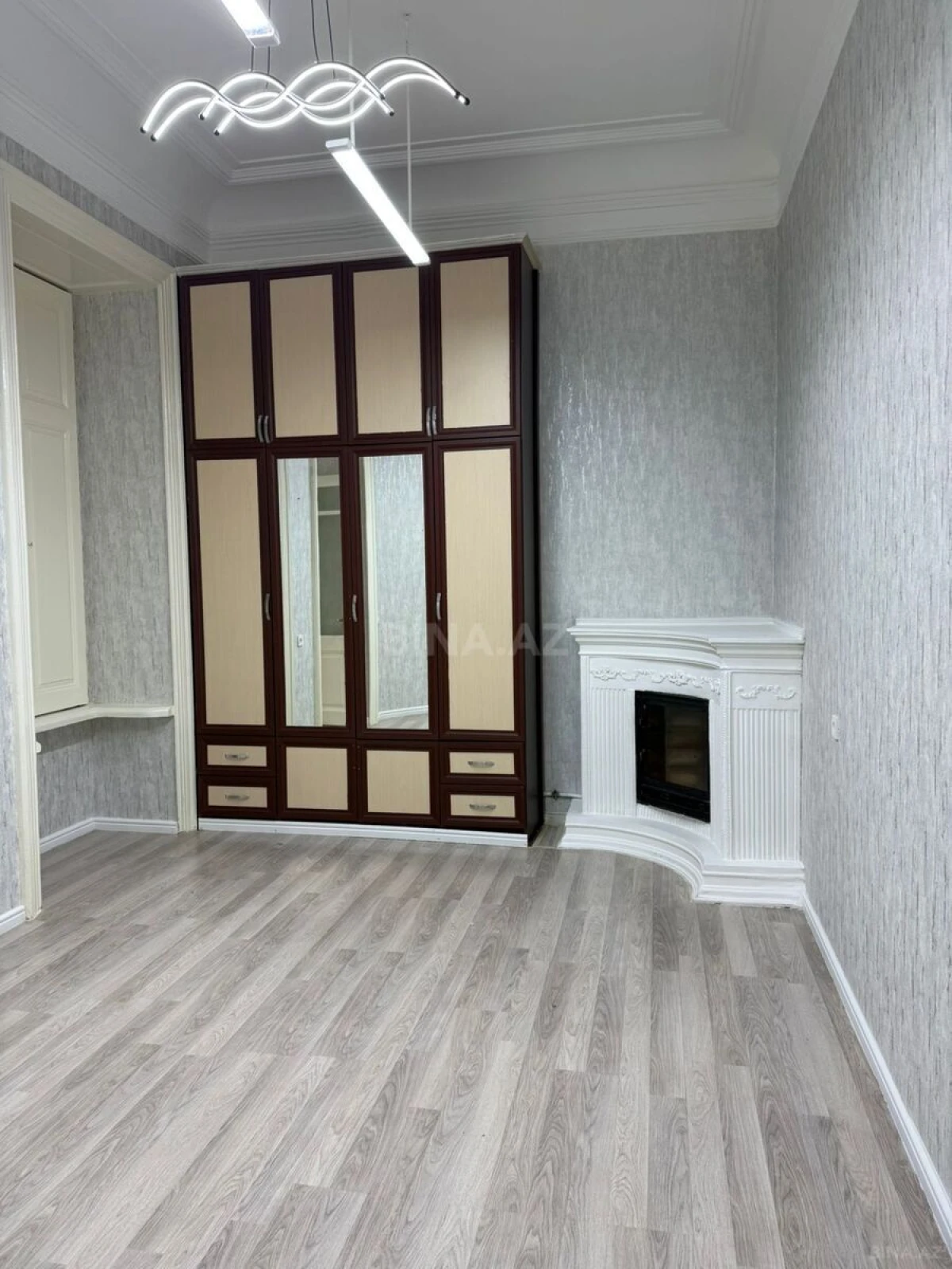 Satılır obyekt 140 m²