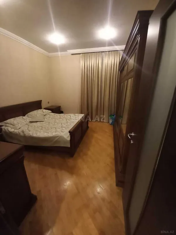 Kirayə verilir 2 otaqlı mənzil 100 m²