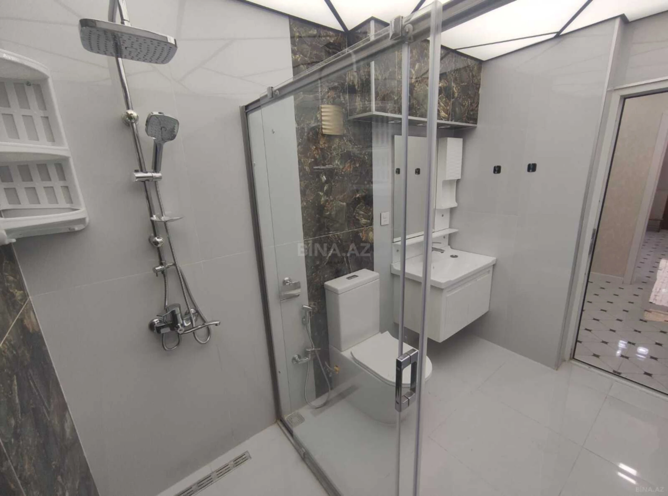 Kirayə verilir 2 otaqlı mənzil 70 m²