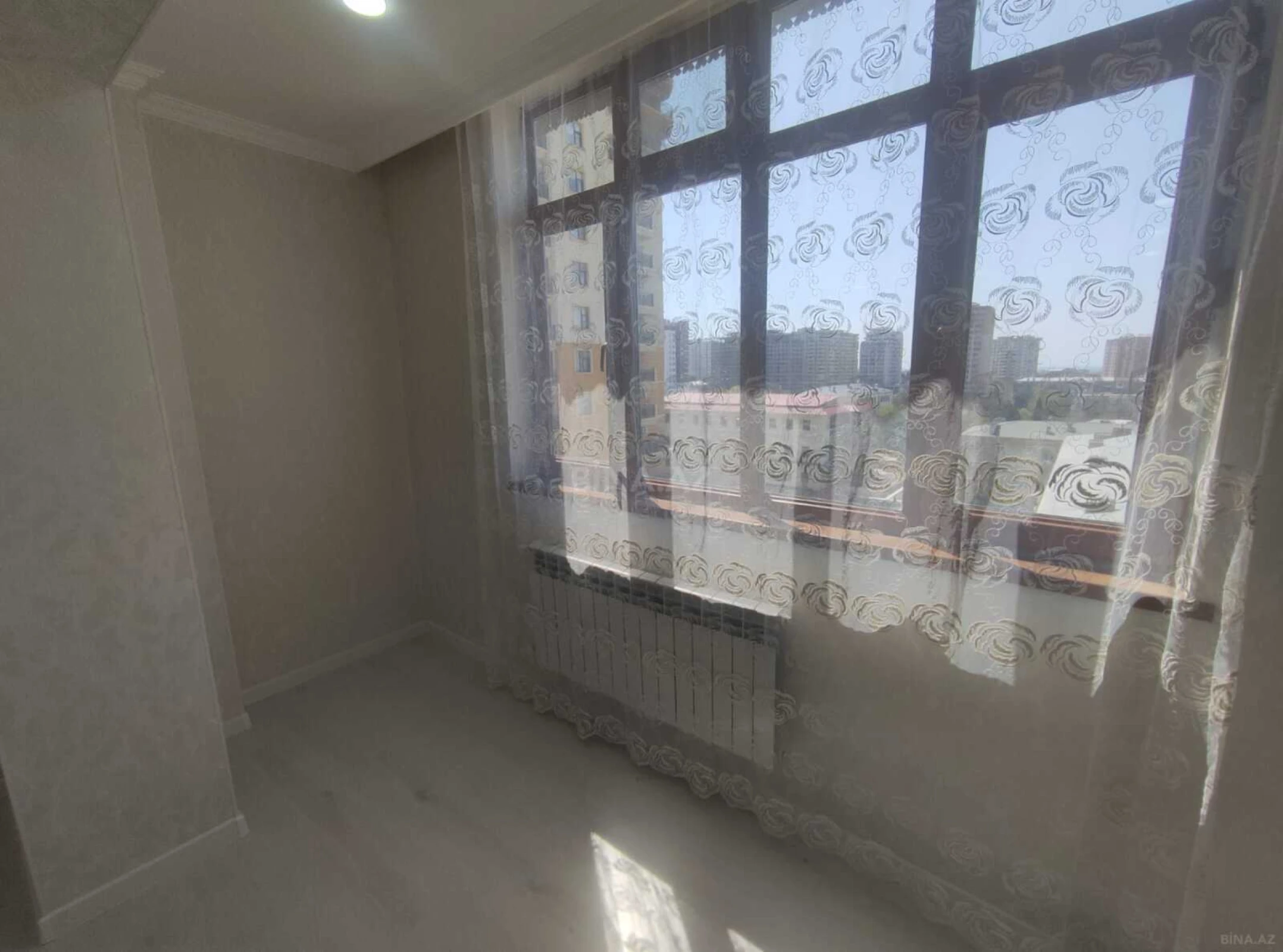 Kirayə verilir 2 otaqlı mənzil 70 m²