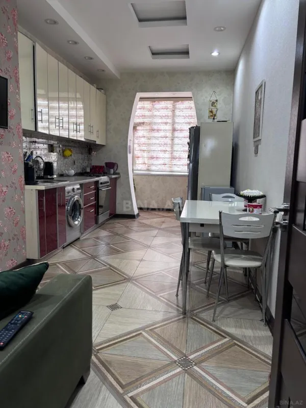 Satılır 3 otaqlı mənzil 110 m²