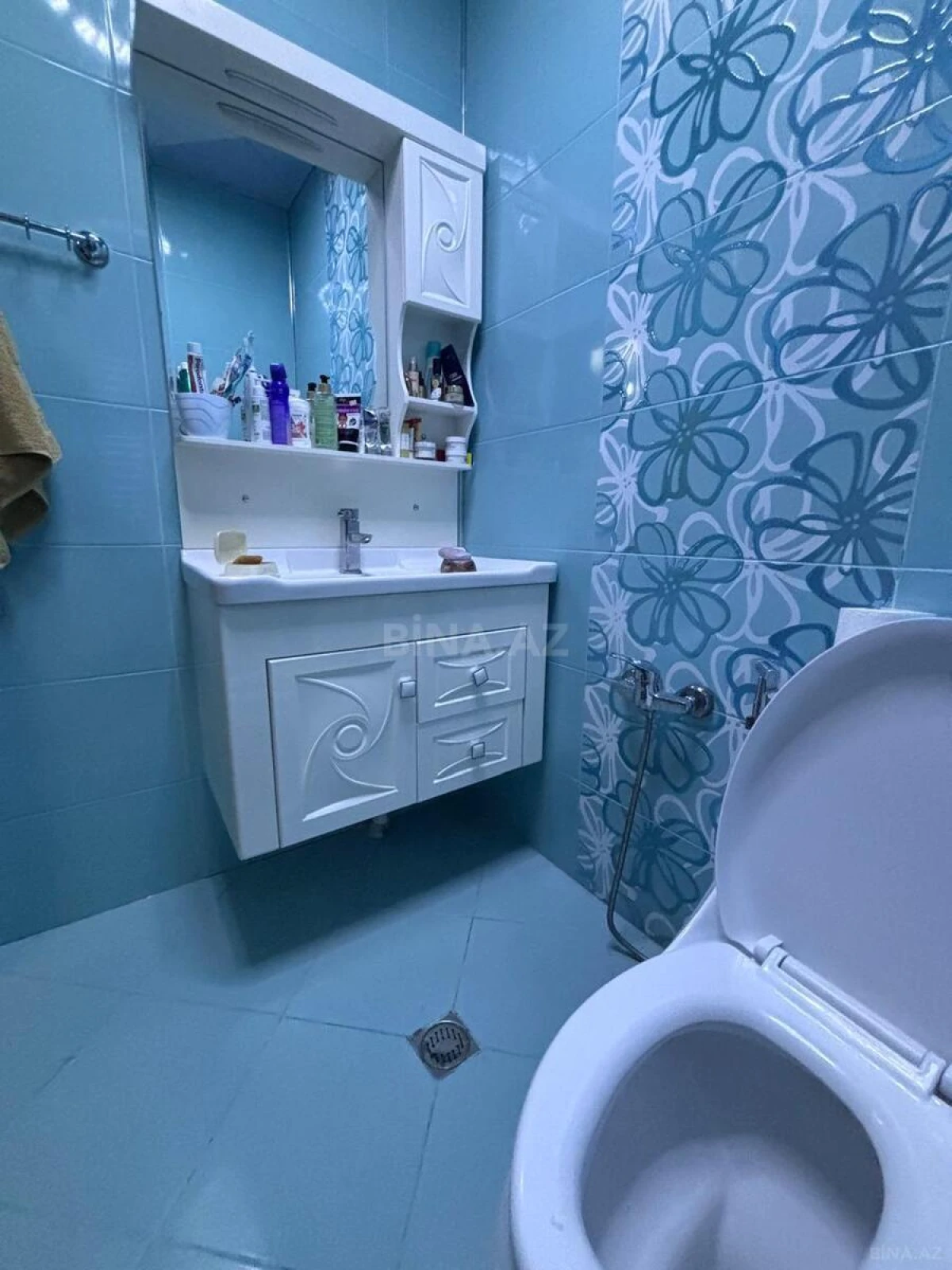 Satılır 3 otaqlı mənzil 110 m²