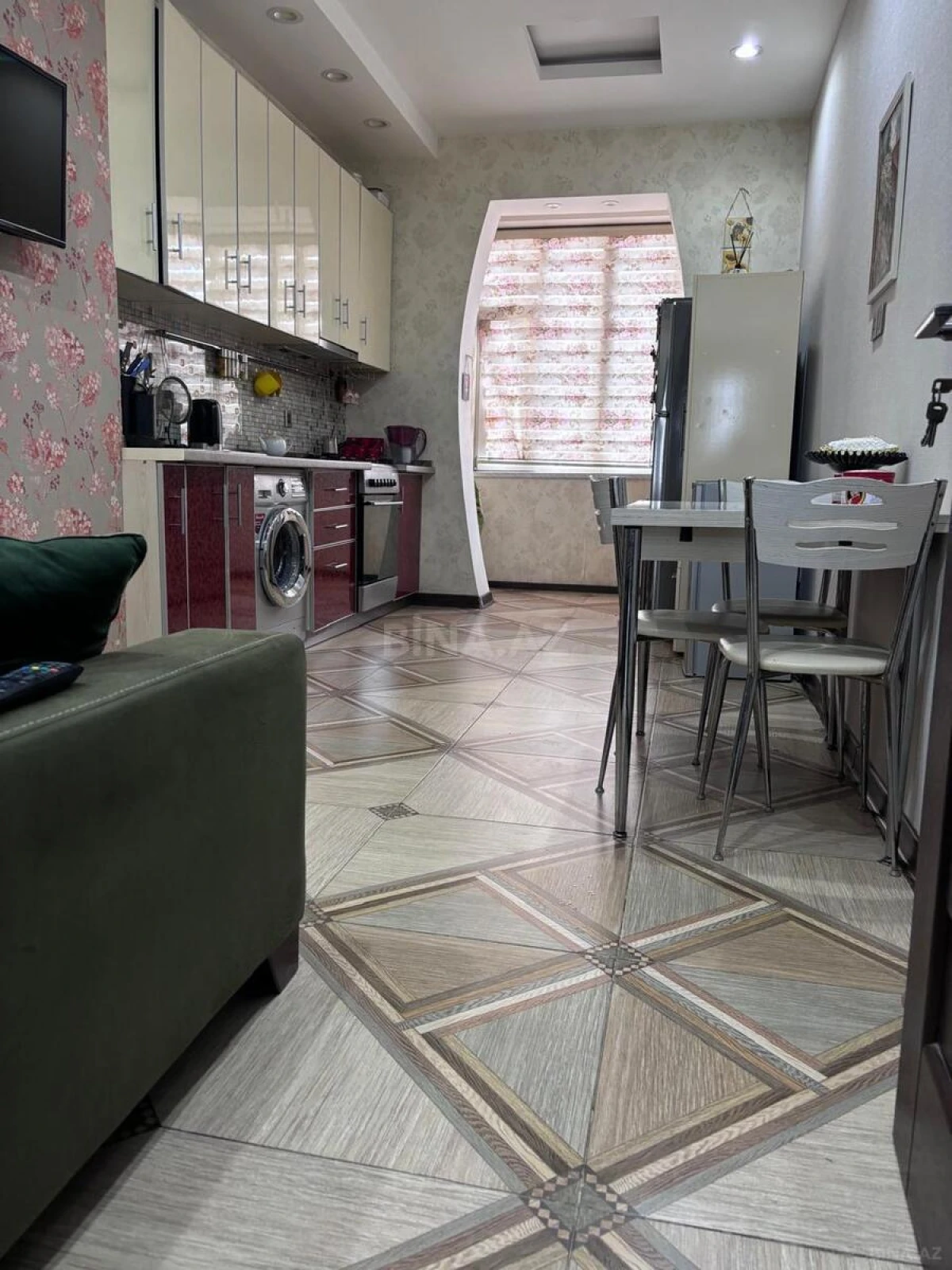 Satılır 3 otaqlı mənzil 110 m²