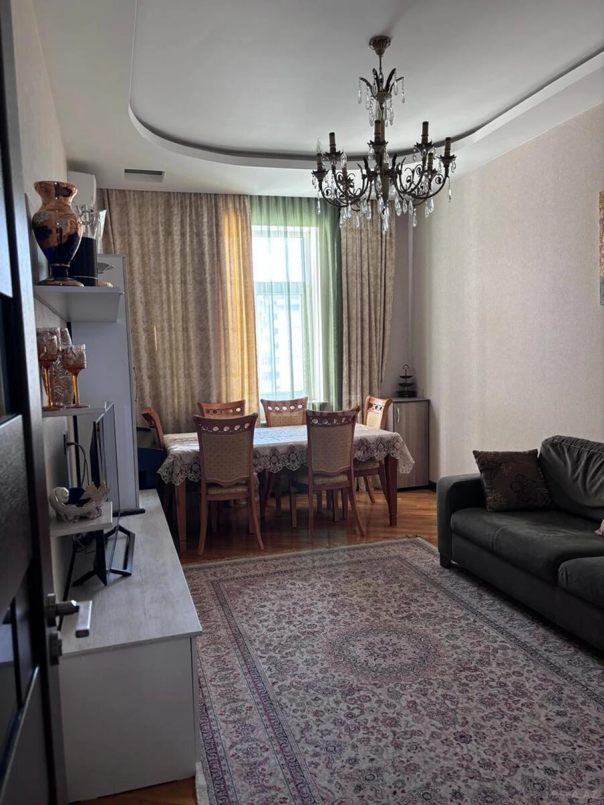 Satılır 3 otaqlı mənzil 110 m²