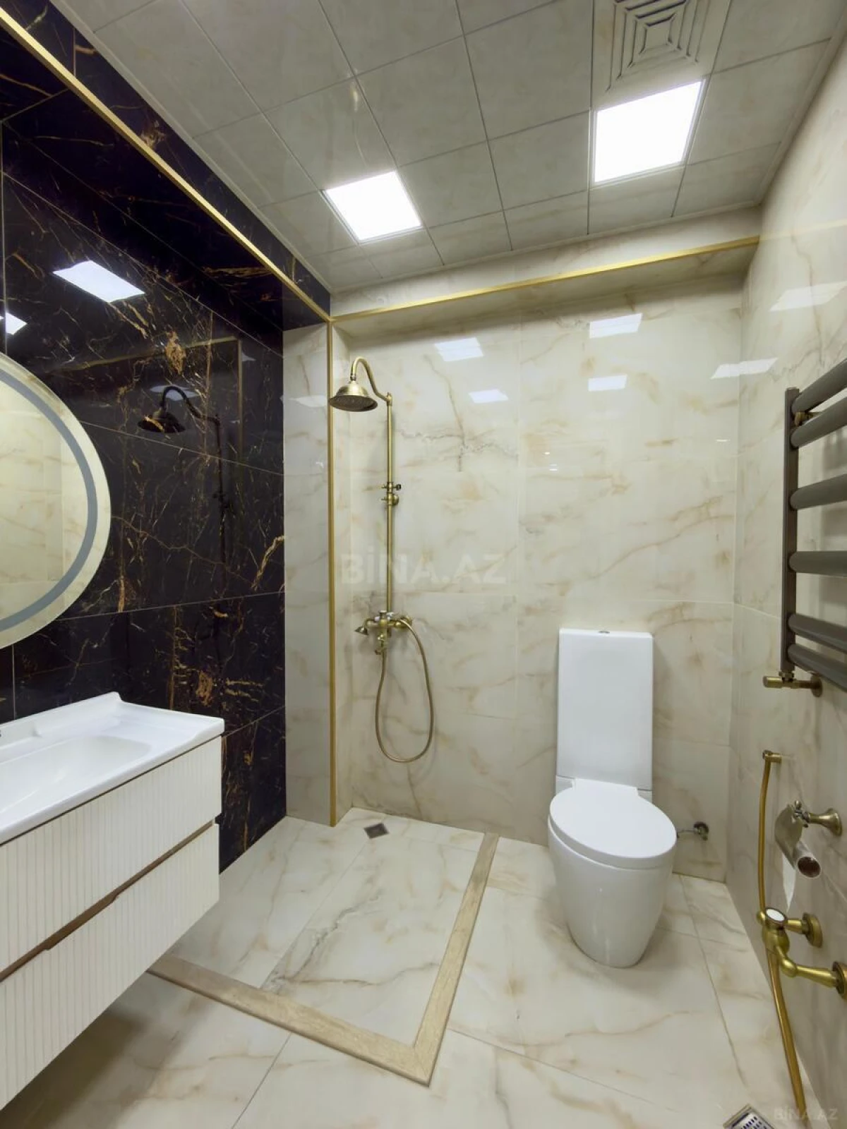 Satılır 5 otaqlı mənzil 201 m²