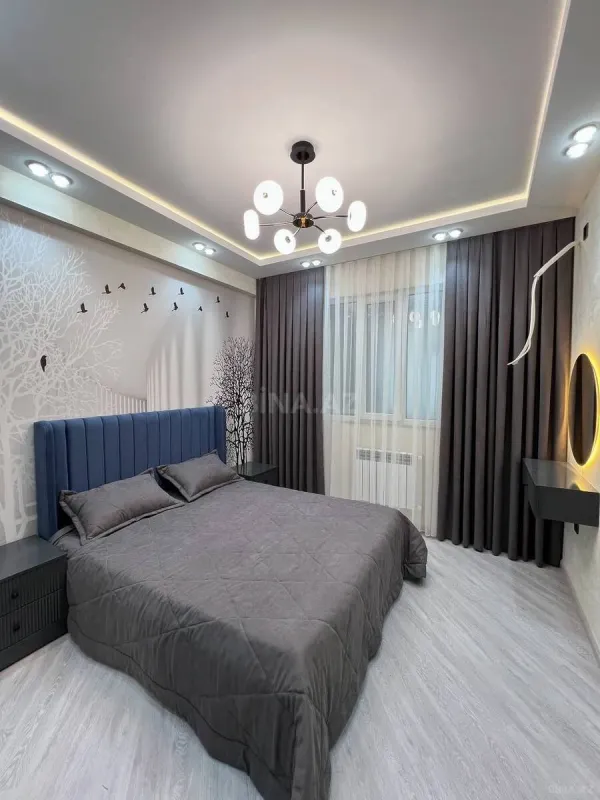 Kirayə verilir 2 otaqlı mənzil 90 m²