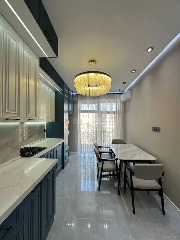 Kirayə verilir 2 otaqlı mənzil 90 m²