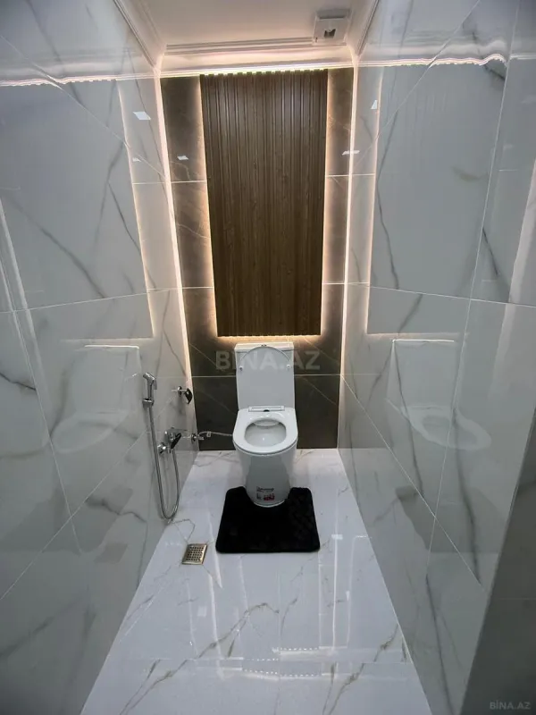Satılır 3 otaqlı mənzil 130.5 m²