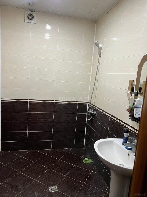 Kirayə verilir 2 otaqlı mənzil 75 m²