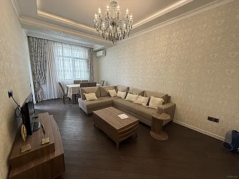 Kirayə verilir 2 otaqlı mənzil 100 m²