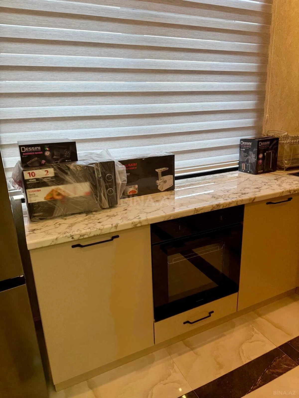 Kirayə verilir 2 otaqlı mənzil 85 m²