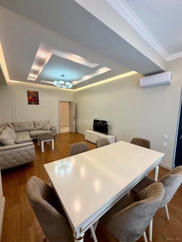 Kirayə verilir 2 otaqlı mənzil 85 m²