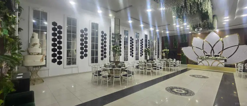 Kirayə verilir obyekt 1048.2 m²