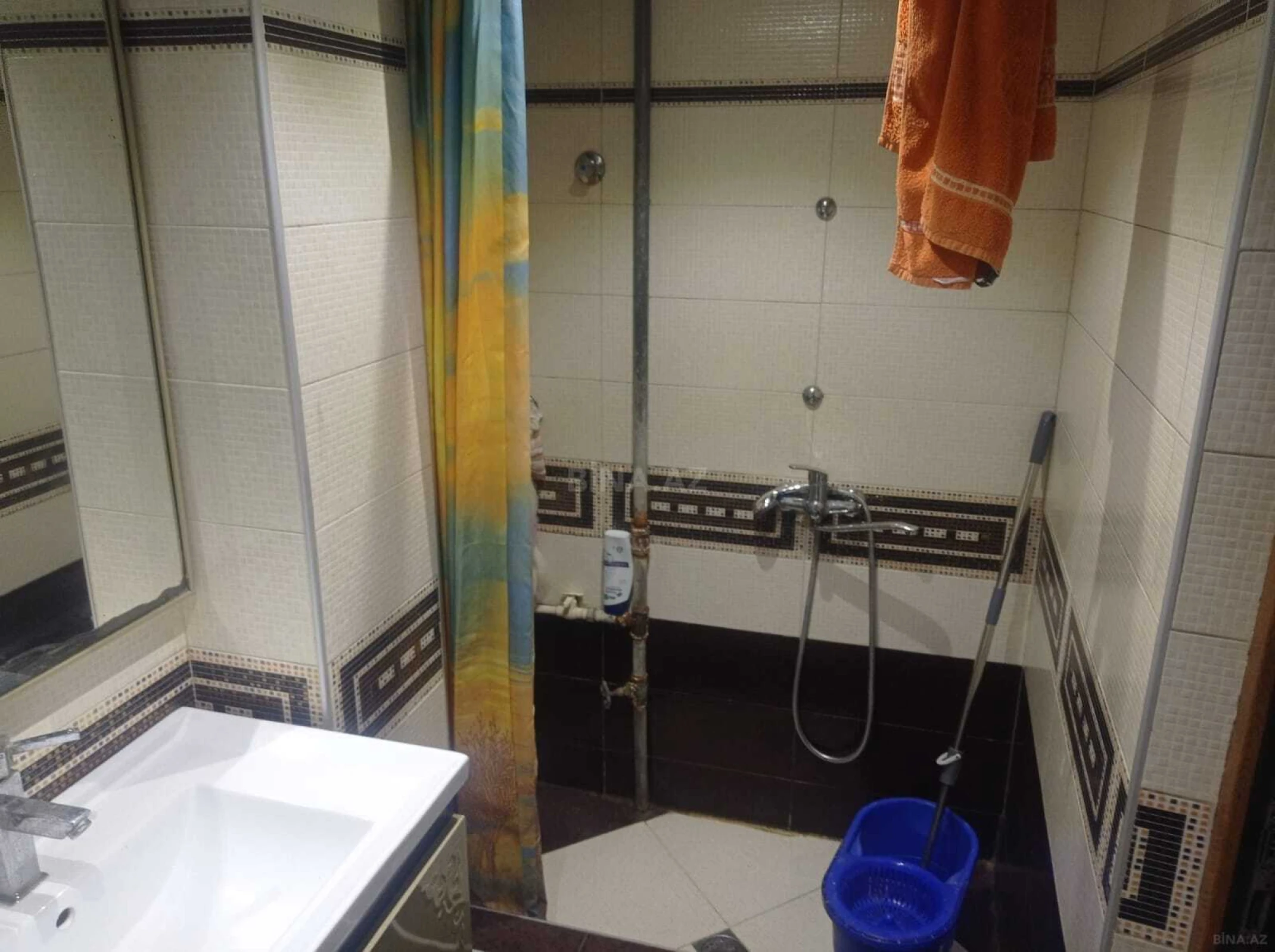 Satılır 4 otaqlı mənzil 75 m²