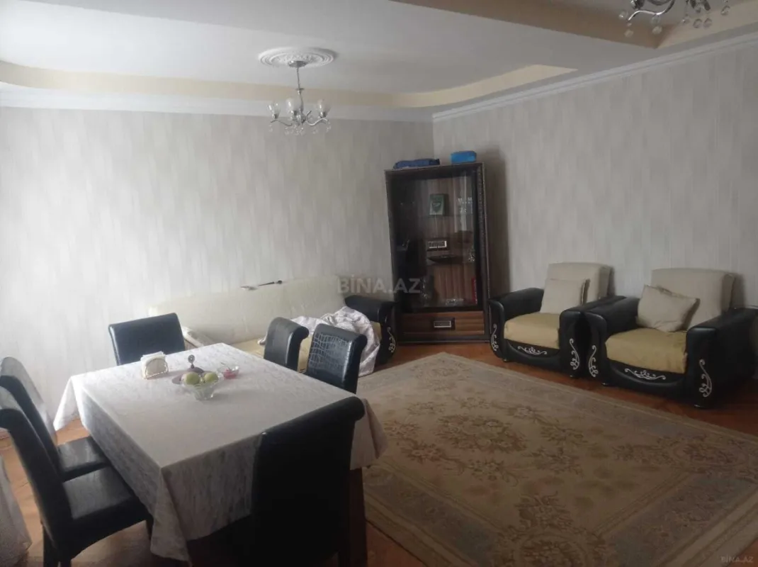 Satılır 4 otaqlı mənzil 75 m²