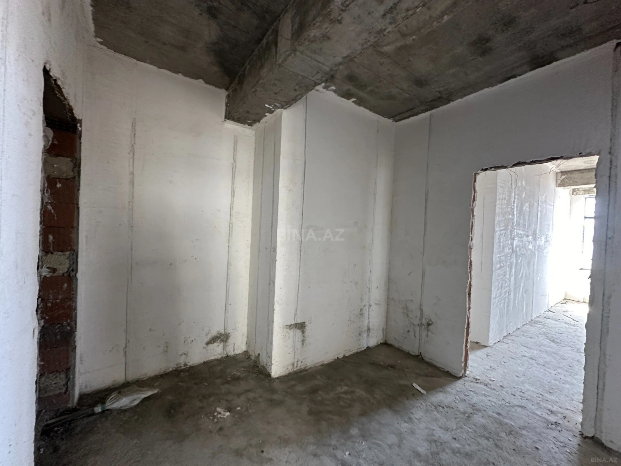 Satılır 3 otaqlı mənzil 110 m²