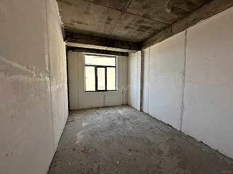 Satılır 3 otaqlı mənzil 110 m²
