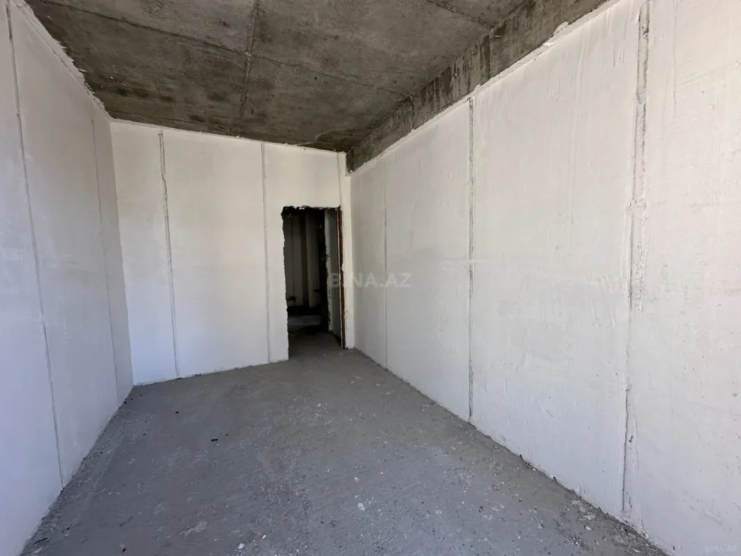 Satılır 3 otaqlı mənzil 110 m²