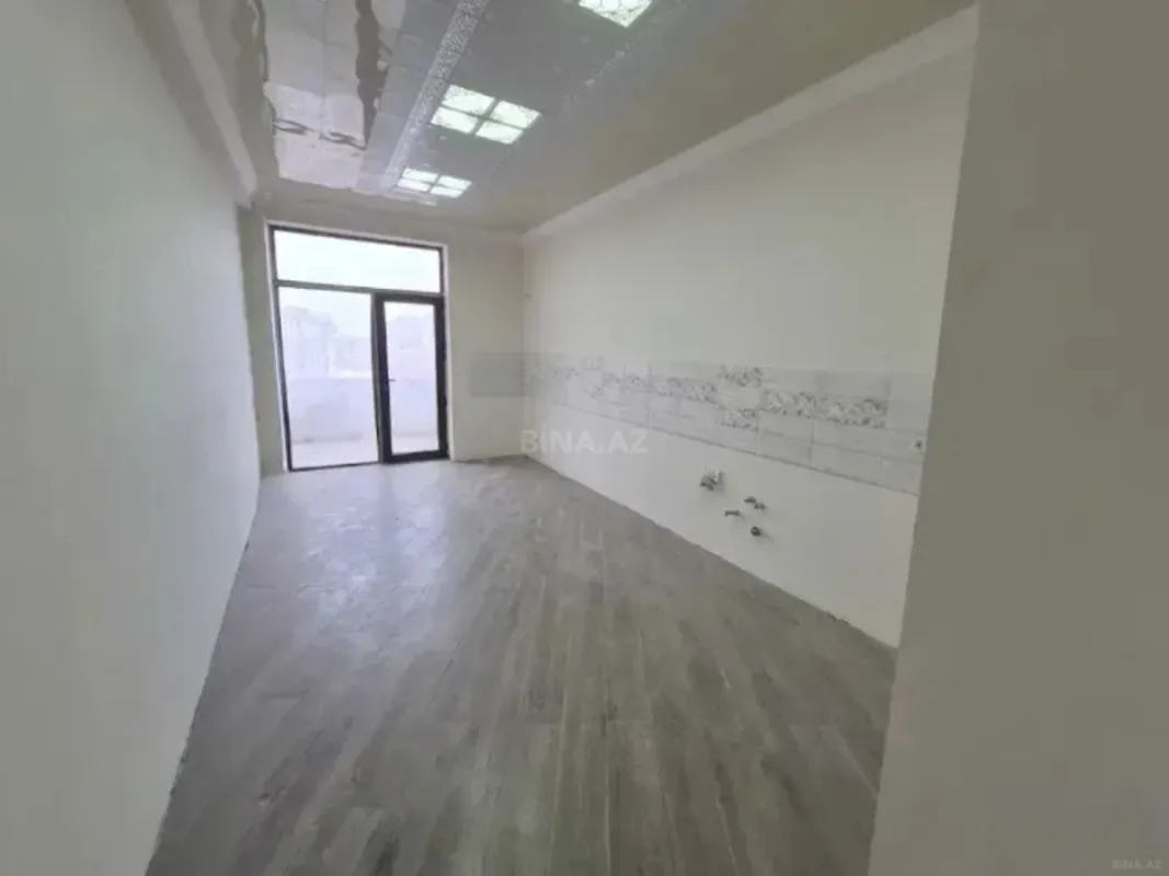 Satılır 3 otaqlı mənzil 175 m²