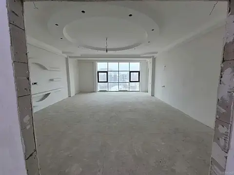 Satılır 3 otaqlı mənzil 175 m²