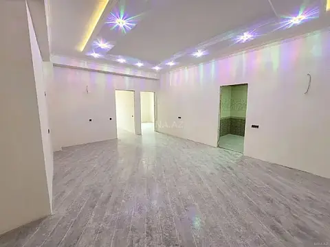 Satılır 3 otaqlı mənzil 175 m²