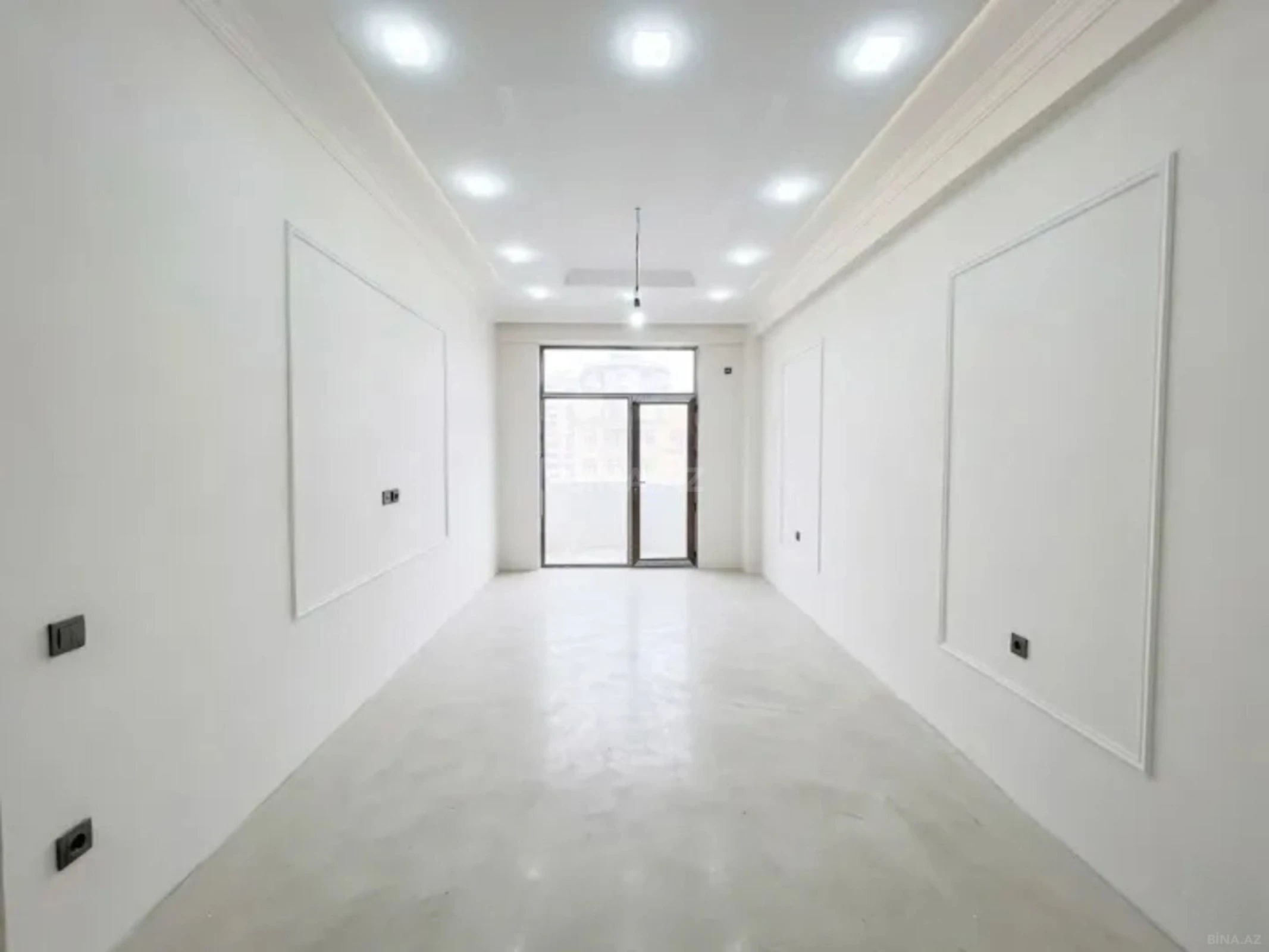 Satılır 3 otaqlı mənzil 175 m²