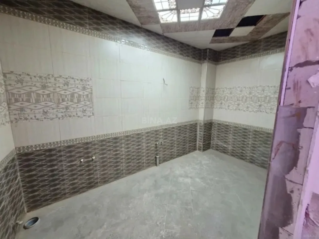 Satılır 3 otaqlı mənzil 175 m²