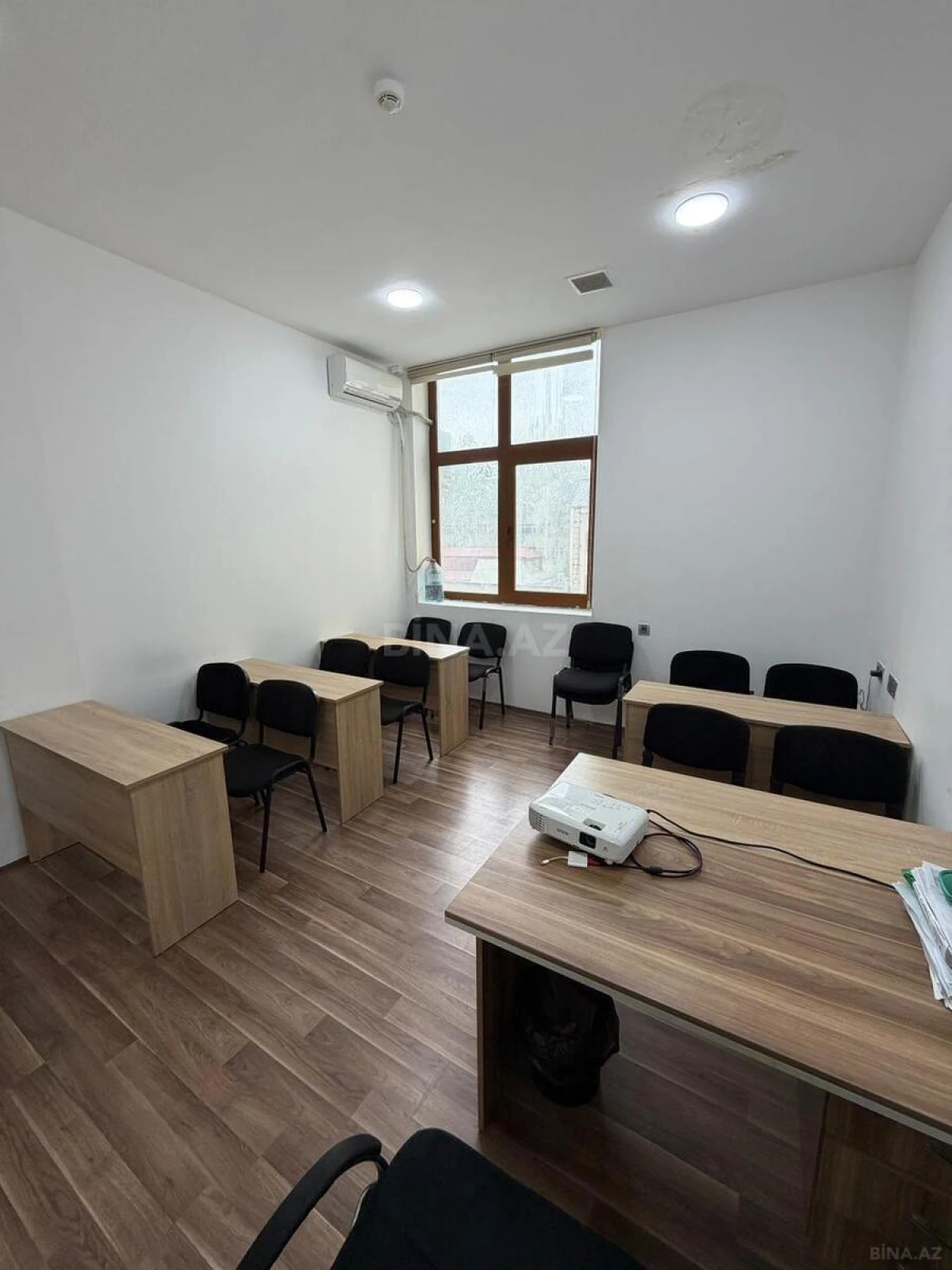 Kirayə verilir 1 otaqlı ofis 20 m²