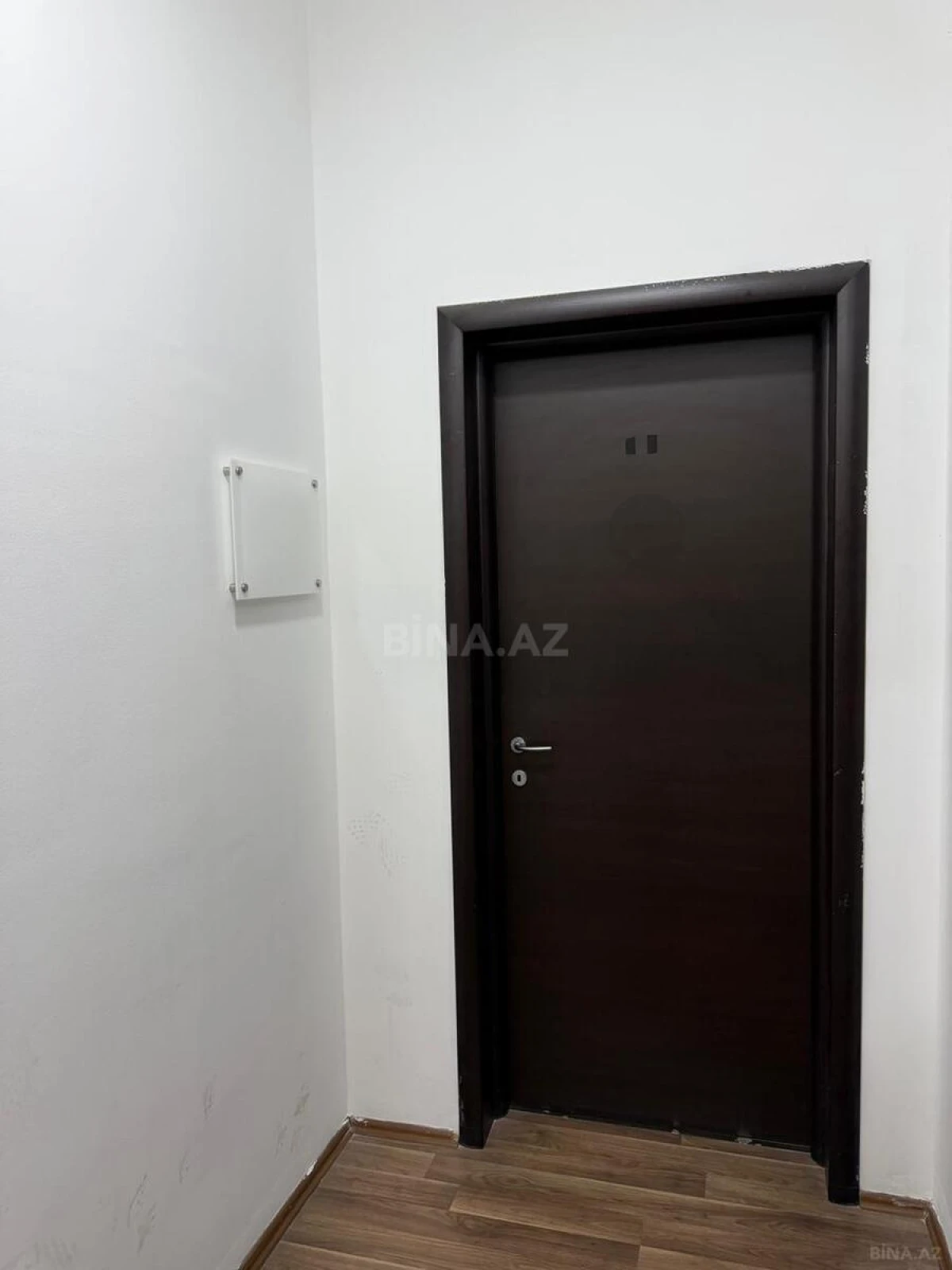 Kirayə verilir 1 otaqlı ofis 20 m²